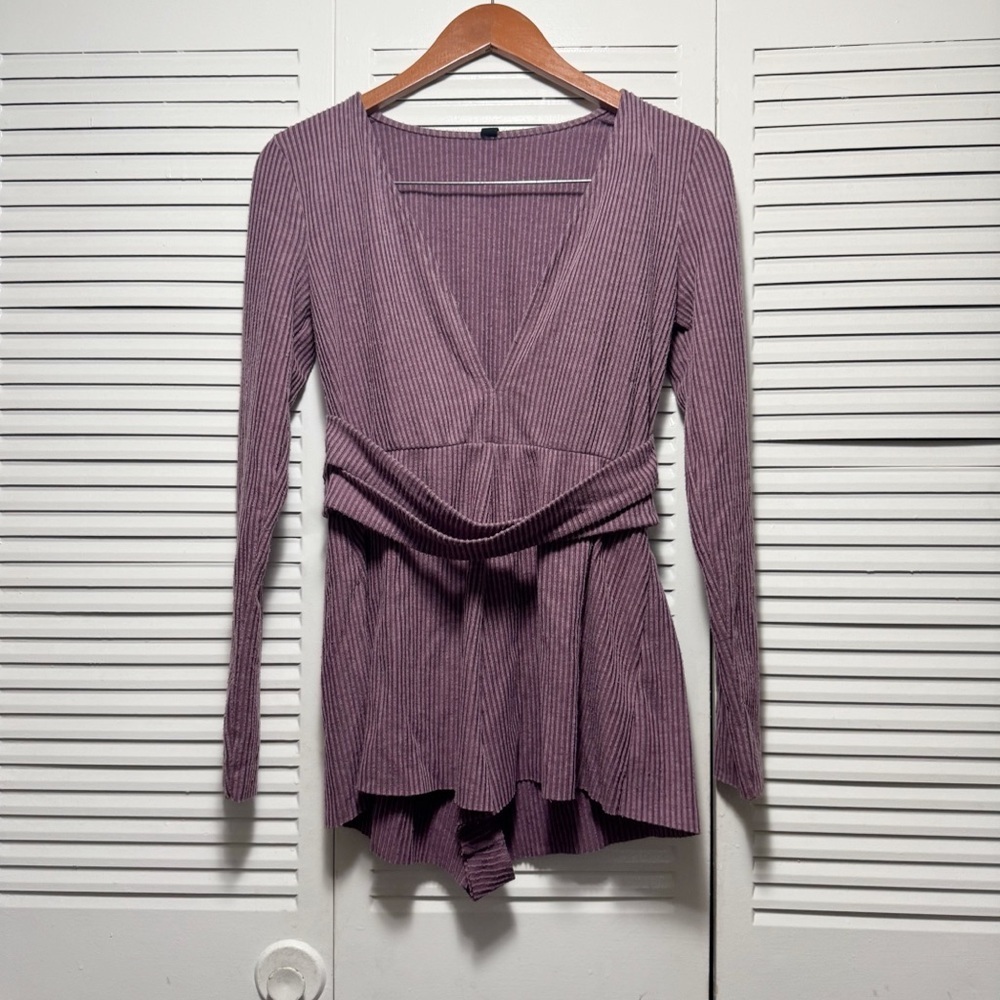 Urban Outfitters Out From Under Ribbed Purple V-Neck along Sleeve Romper Size M